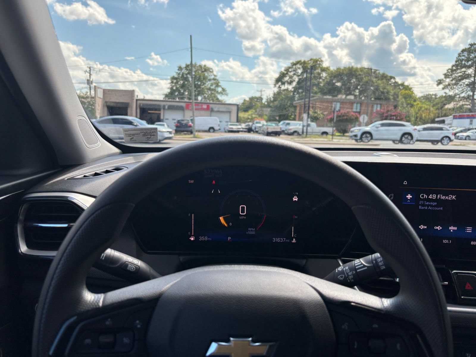 Used 2025 Chevrolet TrailBlazer LT FWD image 32