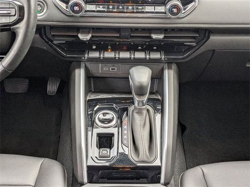 Certified 2023 Chevrolet Colorado LT w/ LT Convenience Package III image 19