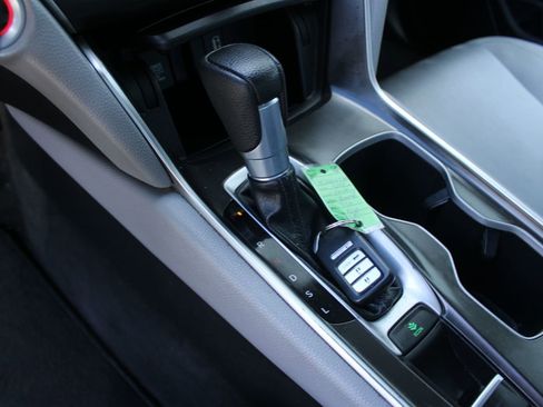 Used 2018 Honda Accord LX image 9