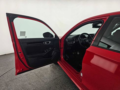Used 2025 Honda Civic Sport image 19