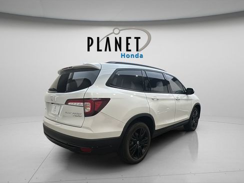 Certified 2022 Honda Pilot Black Edition image 4