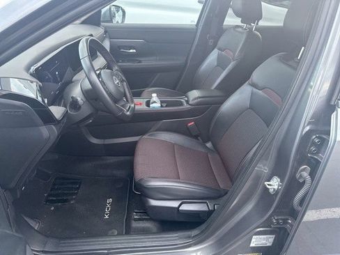 Used 2025 Nissan Kicks SR AWD/4WD image 10