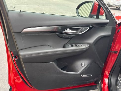 Used 2025 Buick Envision Preferred image 12