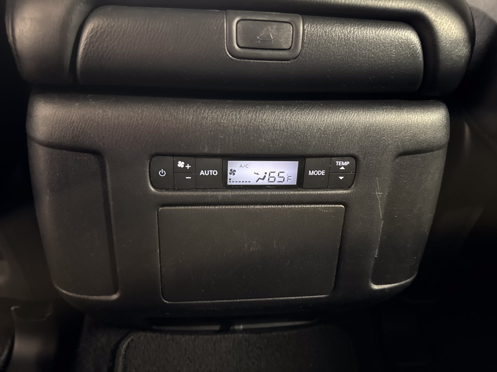 Used 2021 Nissan Armada SV AWD/4WD image 25
