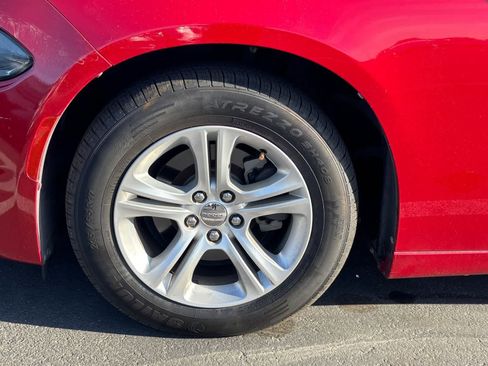 Used 2017 Dodge Charger SE w/ Popular Equipment Group image 6