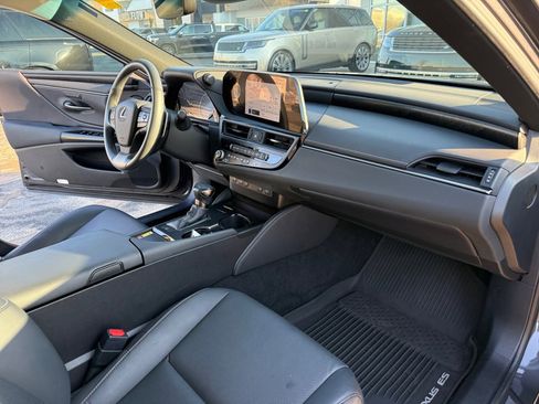 Used 2023 Lexus ES 350 Ultra Luxury w/ Premium Package image 29