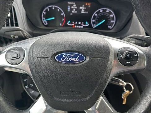 Used 2019 Ford Transit Connect XLT image 8