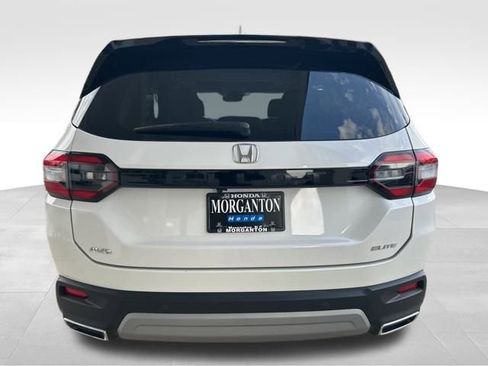 Used 2023 Honda Pilot Elite image 8