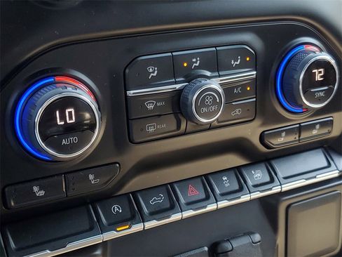 Used 2022 Chevrolet Silverado 1500 LT image 23