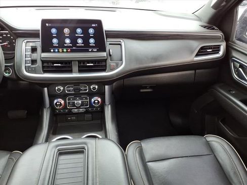Used 2021 GMC Yukon SLT w/ SLT Premium Package image 19