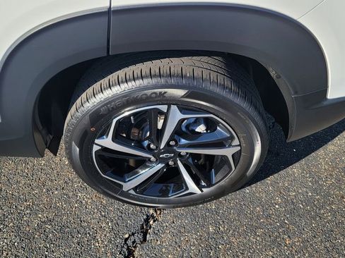 Used 2023 Chevrolet TrailBlazer RS w/ Convenience Package image 8