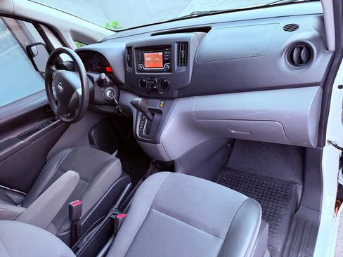 Used 2019 Nissan NV200 S image 14