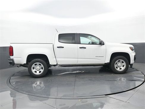 Used 2022 Chevrolet Colorado W/T image 2
