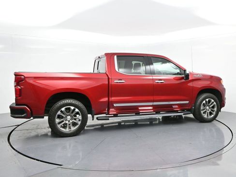 Used 2023 Chevrolet Silverado 1500 High Country w/ Technology Package AWD/4WD image 8