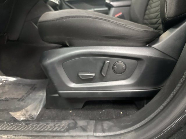 Used 2020 Ford Explorer XLT AWD/4WD image 11
