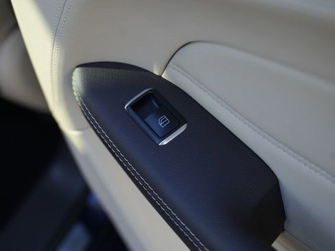 Used 2017 Mercedes-Benz GLE 400 4MATIC image 33