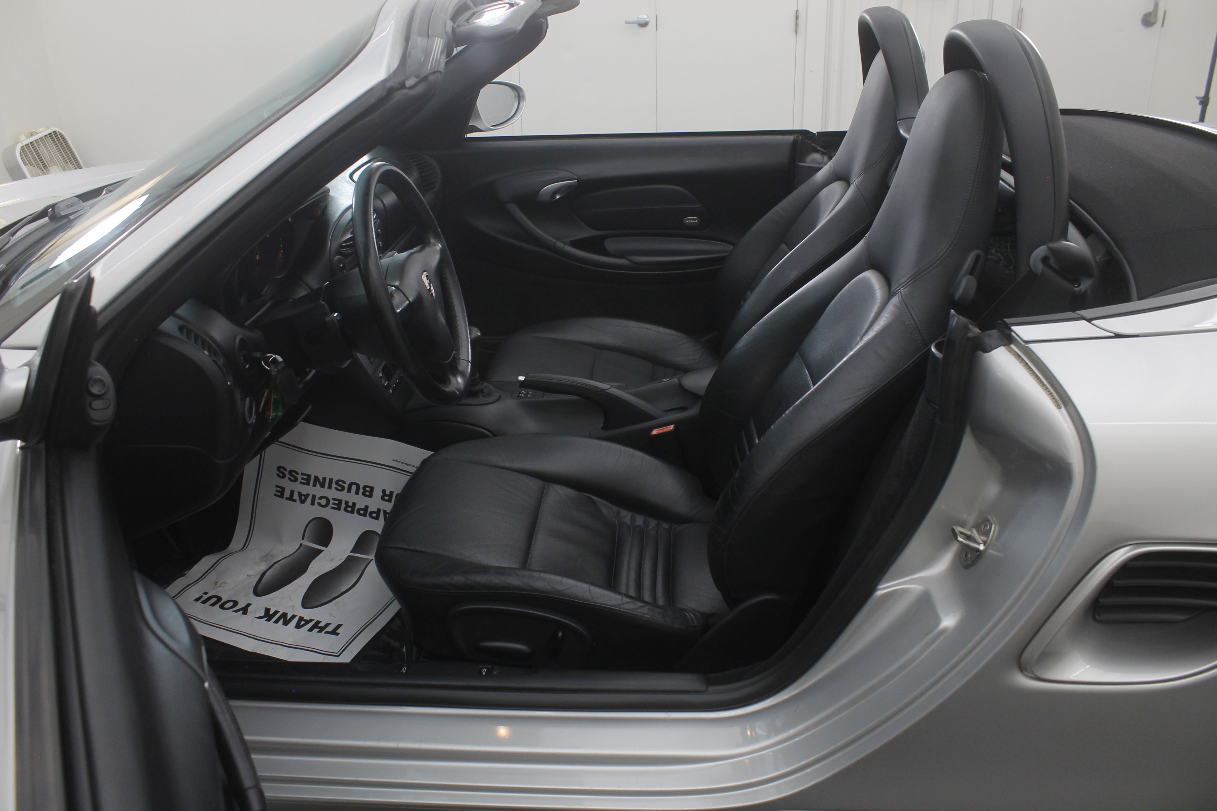 Used 2002 Porsche Boxster RWD image 10