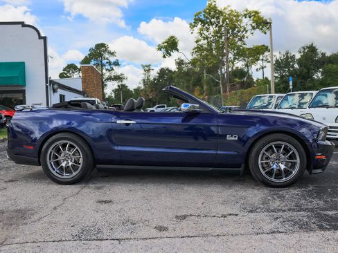 Used 2010 Ford Mustang GT image 18