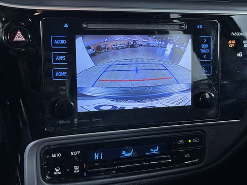 Used 2017 Toyota Corolla XLE w/ Carpet Mat Package (TMS) image 19