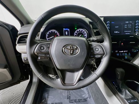 Used 2023 Toyota Camry SE FWD image 18