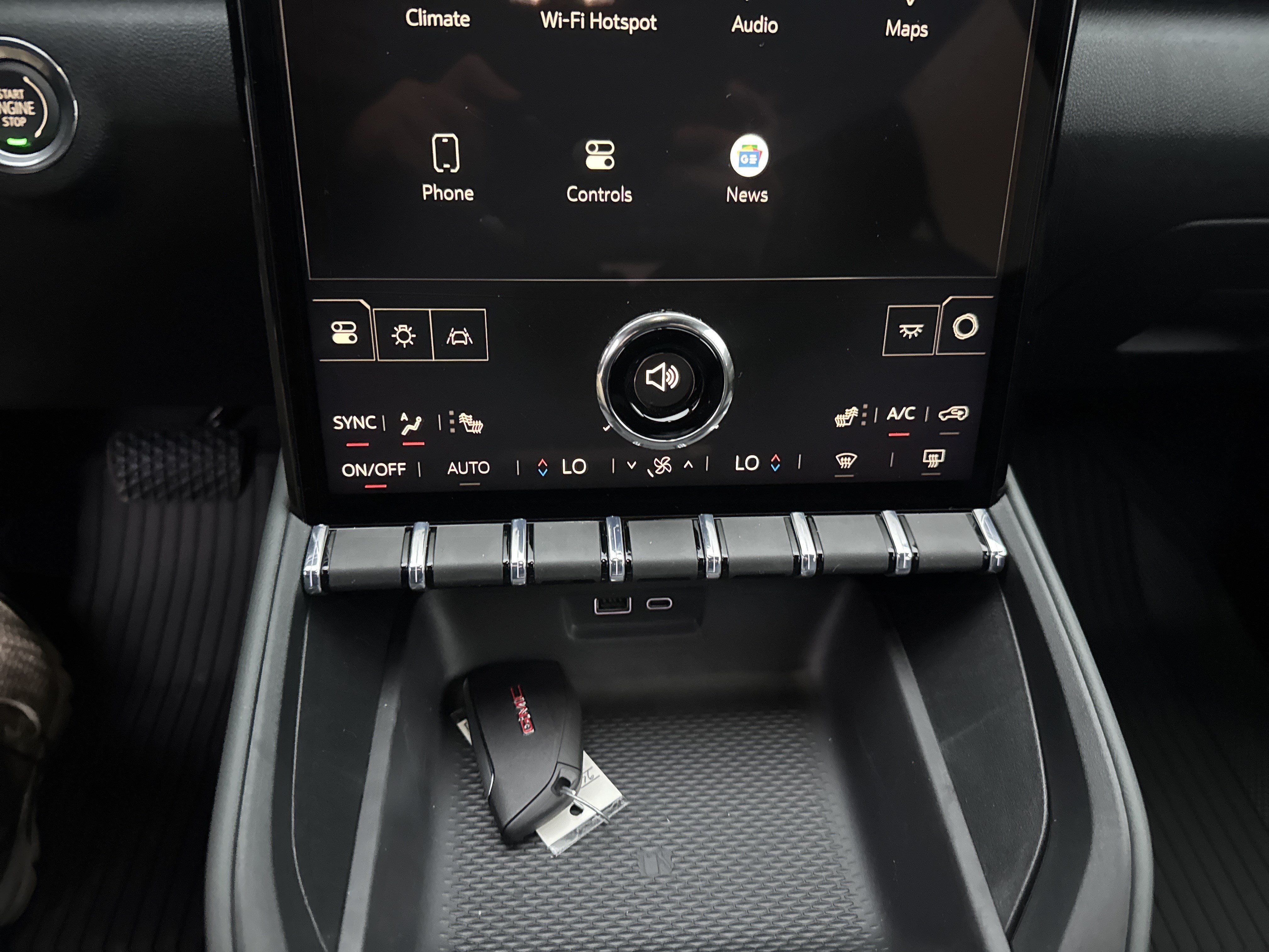 New 2026 GMC Terrain AT4 w/ LPO, Floor Liner Package AWD/4WD image 25