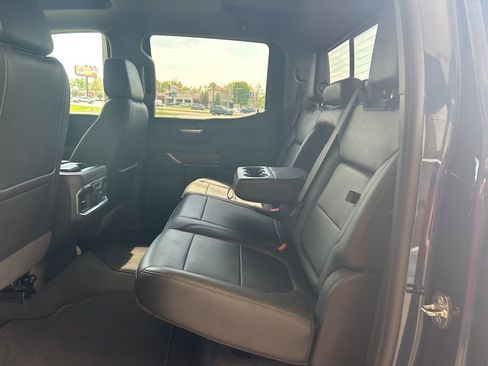 Used 2021 GMC Sierra 1500 SLT image 9