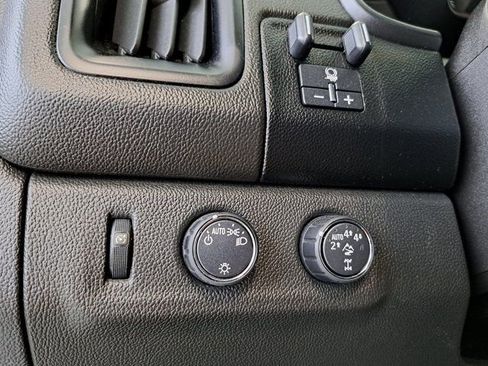 Used 2018 Chevrolet Colorado ZR2 image 13