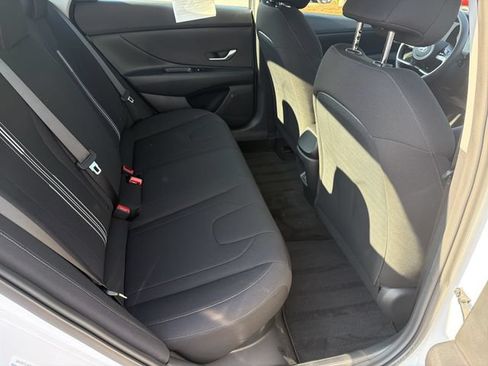 Certified 2026 Hyundai Elantra Hybrid FWD image 15