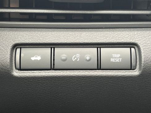 New 2026 Nissan Altima 2.5 SR w/ SR Midnight Edition Package FWD image 21
