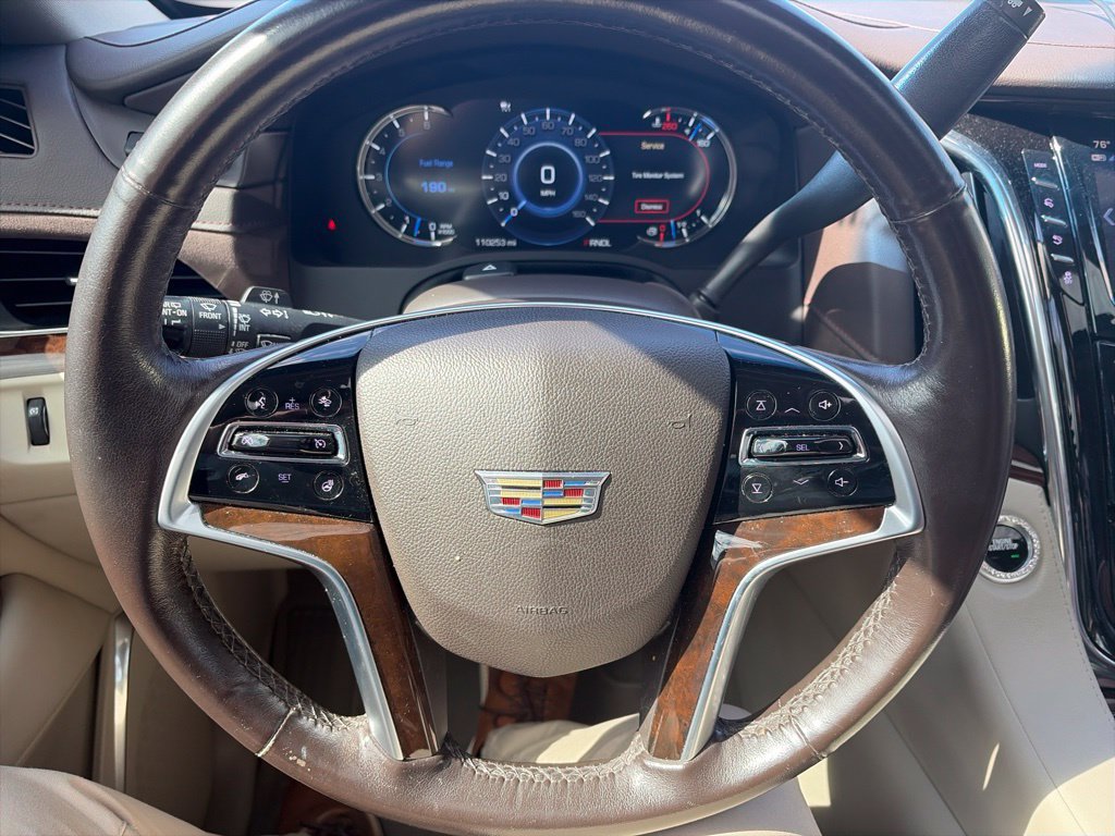 Used 2017 Cadillac Escalade Premium Luxury RWD image 2