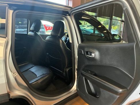 Used 2019 Jeep Compass High Altitude AWD/4WD image 33