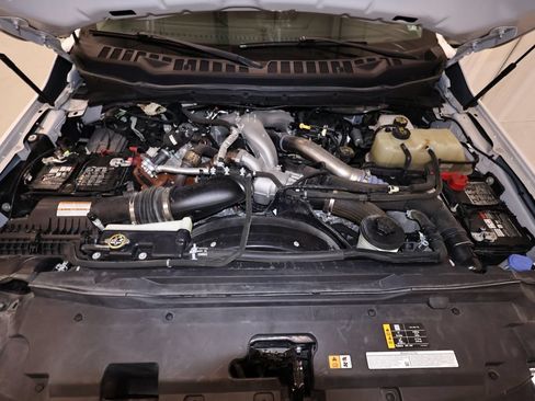 Certified 2023 Ford F550 4x4 Crew Cab Super Duty image 47