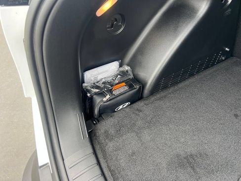 Used 2025 Hyundai Kona SEL AWD/4WD image 48