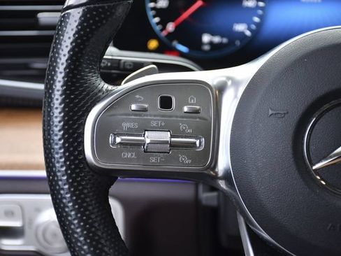 Used 2023 Mercedes-Benz GLS 450 4MATIC image 9