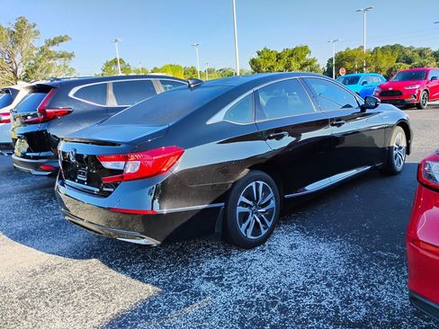 Used 2018 Honda Accord EX-L image 2