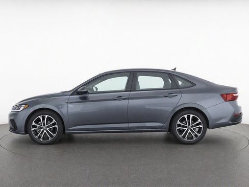 Used 2026 Volkswagen Jetta Sport FWD image 6