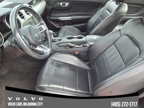 Used 2022 Ford Mustang Premium image 11
