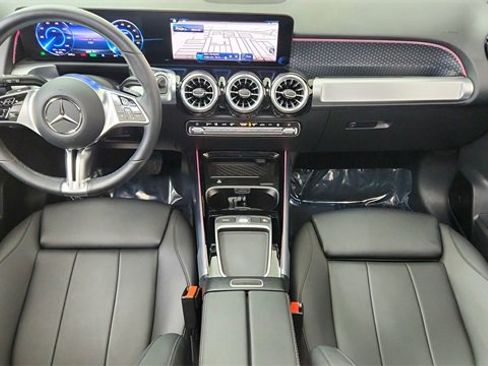 Used 2024 Mercedes-Benz EQB 250+ w/ Driver Assistance Package image 19