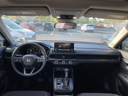 Used 2025 Honda CR-V EX image 5