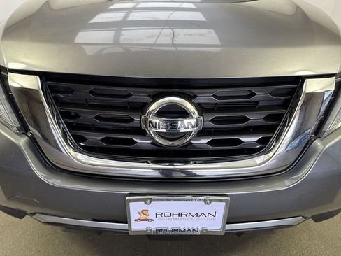 Used 2020 Nissan Pathfinder S AWD/4WD image 27