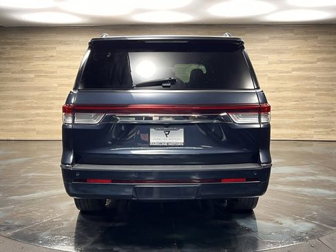 Used 2022 Lincoln Navigator Reserve image 10