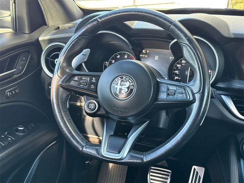 Used 2022 Alfa Romeo Stelvio Sprint image 23