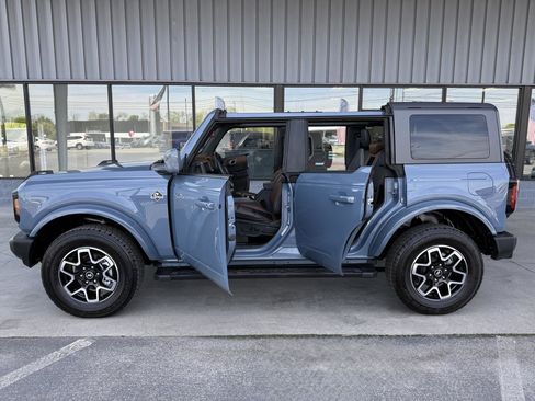 Used 2024 Ford Bronco Outer Banks image 10