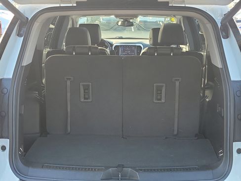 Used 2023 GMC Acadia SLT image 12