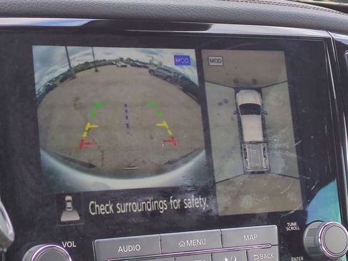 Used 2021 Nissan Titan Platinum Reserve w/ Moonroof Package image 30