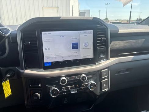 Used 2025 Ford F150 XLT w/ Equipment Group 301A Standard AWD/4WD image 17