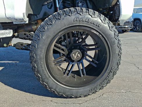 Used 2021 Ford F250 Lariat image 8