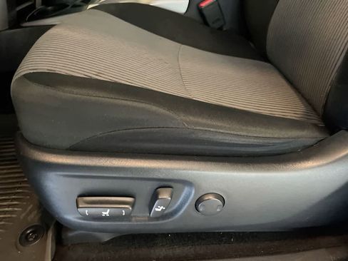 Used 2018 Toyota 4Runner SR5 image 12