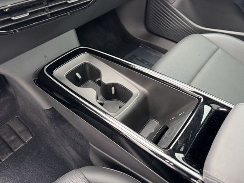 Certified 2023 Volkswagen ID.4 Pro S image 28