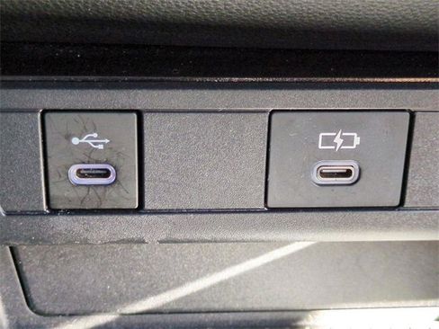 Used 2023 Toyota Prius XLE image 20